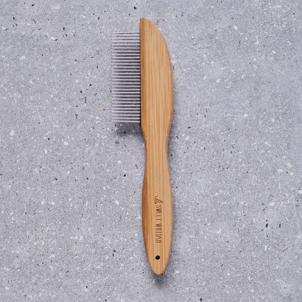 Bamboo / Metal comb