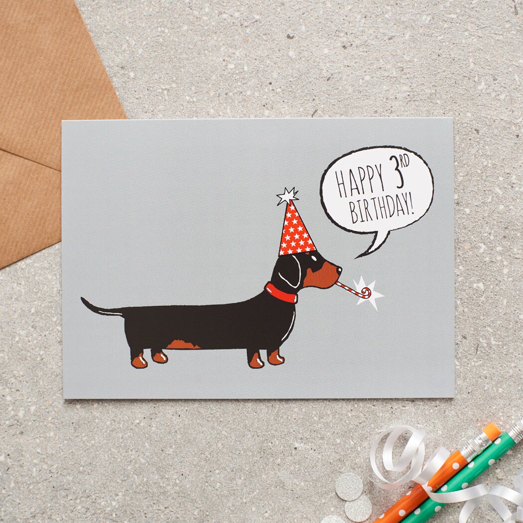 Biglietto Di Compleanno Con Cane Bassotto - Volpe Viola, Formato Quadrato 145x145 Mm, Cartoncino Bianco