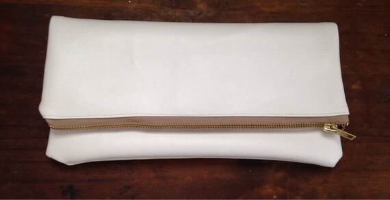 ZIP TOP CLUTCH WITH WRISTLET ABINGDON PALACE