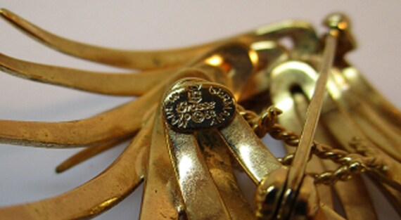 GERMANY Grosse ゴールドカラー 三つ葉 ブローチ ヴィンテージ Grosse, Germany, 1962 Brooch, Gold-plated - Etsy