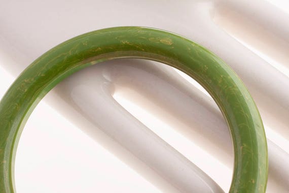 Bakelite Bangle Bracelet, Marbled Green & Butters… - image 3