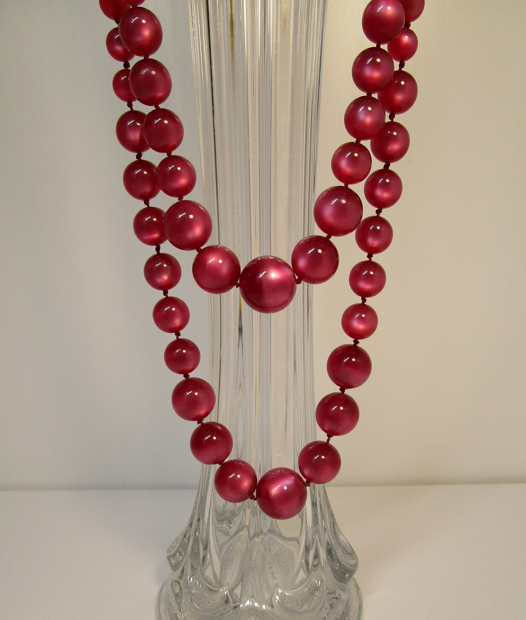 Long Cranberry Red Glass Beaded Necklace – Moon On Abbeygate
