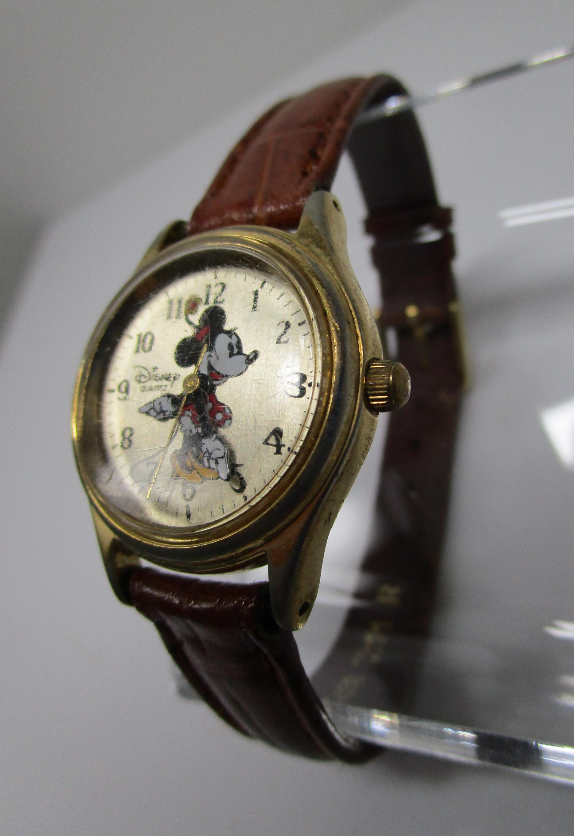 Vintage Classic Walt Disney Mickey Mouse Time Works Watch