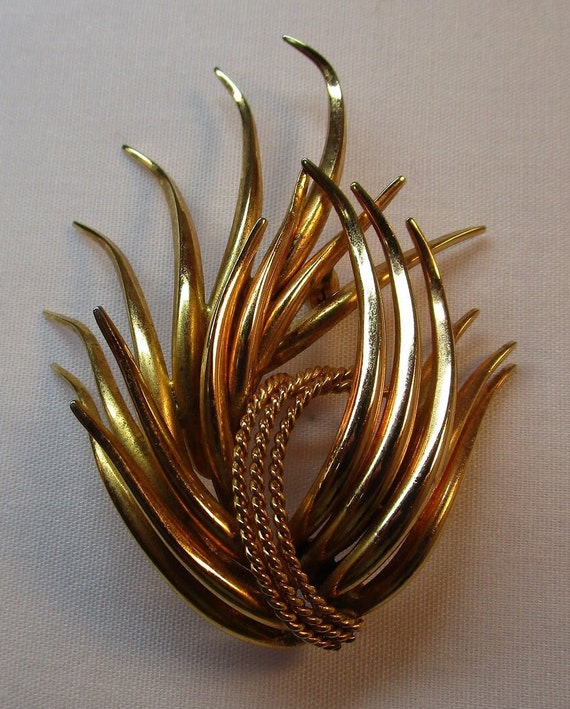 Grosse, Germany, 1962 Brooch, Gold-plated - Etsy