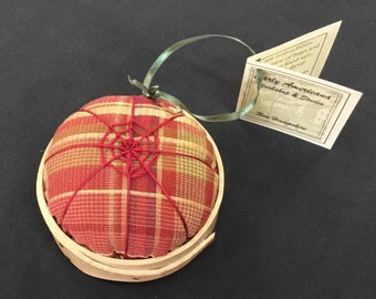 Handcrafted Shaker Tomato Pincushion -Tiger Maple- jewel tone plaid-Spiderwork