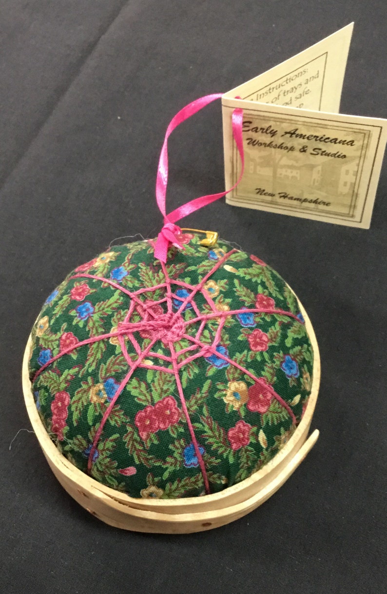 Handcrafted Shaker Tomato Pincushion Birds Eye Maple green, pink handstitched Spiderwork image 2