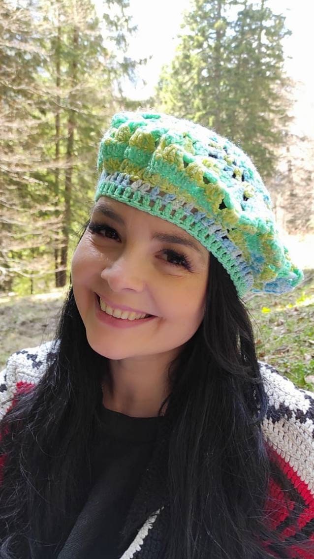 Crochet Green Doily Beret Slouchy Hat 