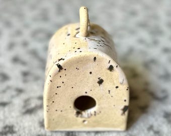 Rounded Roof Speckled Petite Bird House