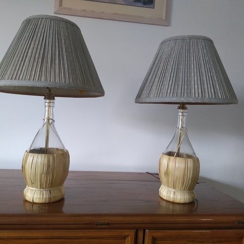 Lamp, table lamp, small table sales lamp, bedside lamp, bedroom lamp, glass bottle lamp, vintage decor, upcycled bottle, beachside decor
