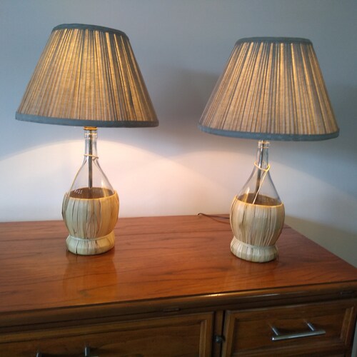 Lamp, table lamp, small table sales lamp, bedside lamp, bedroom lamp, glass bottle lamp, vintage decor, upcycled bottle, beachside decor