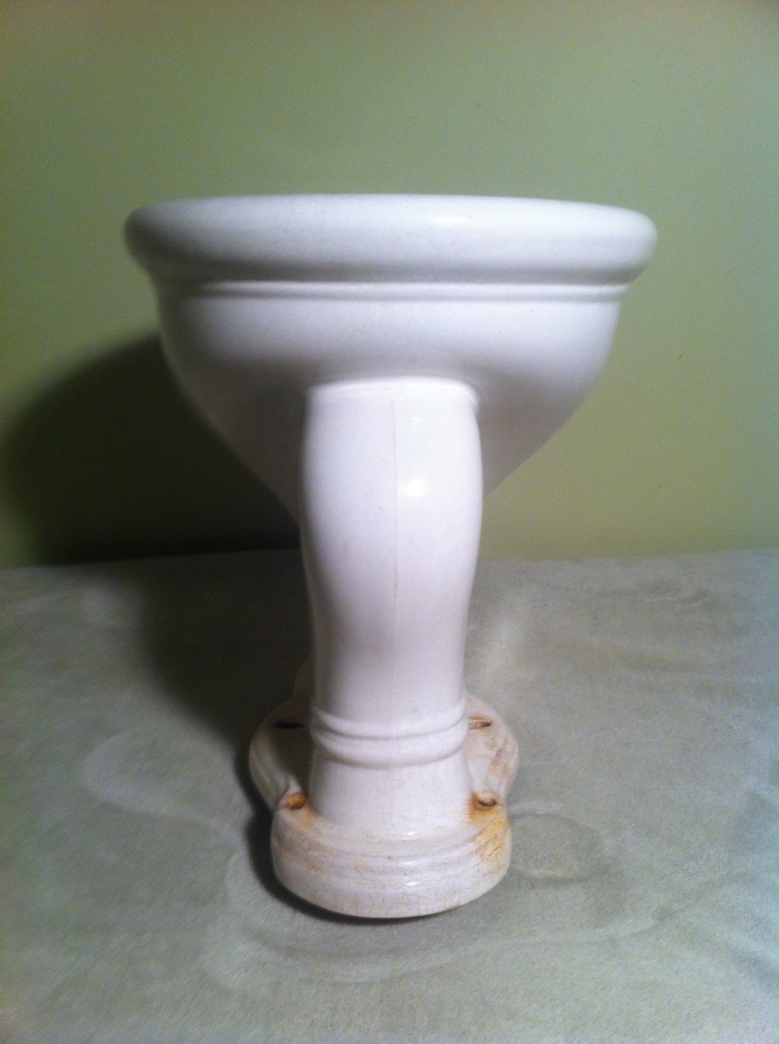 Rare Early Antique J.L. Mott Embossed Rear Water Entry Toilet Bowl 1890