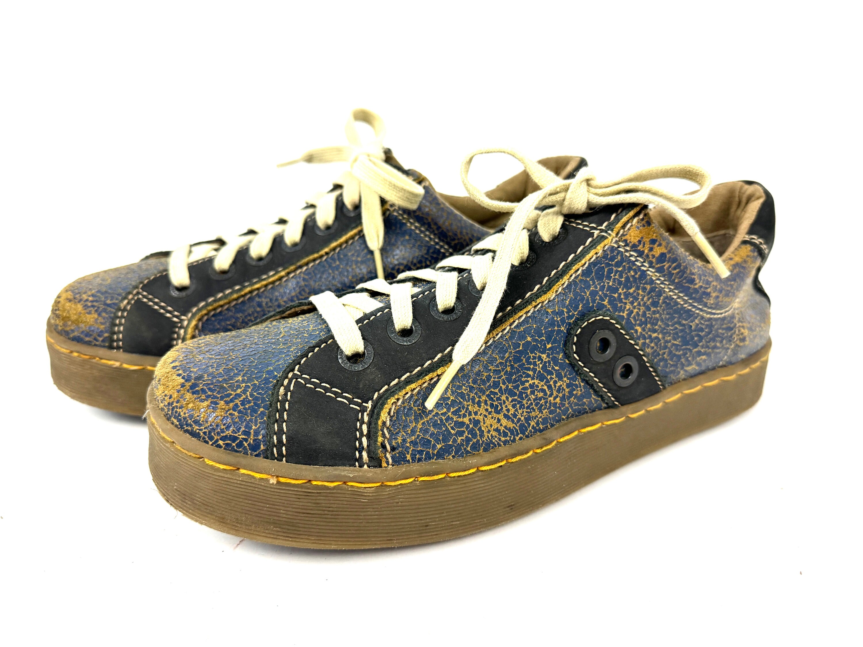 Dr. Martens 2827 vintage Oxford unisex Dr Martens Oxford - Etsy main image 2
