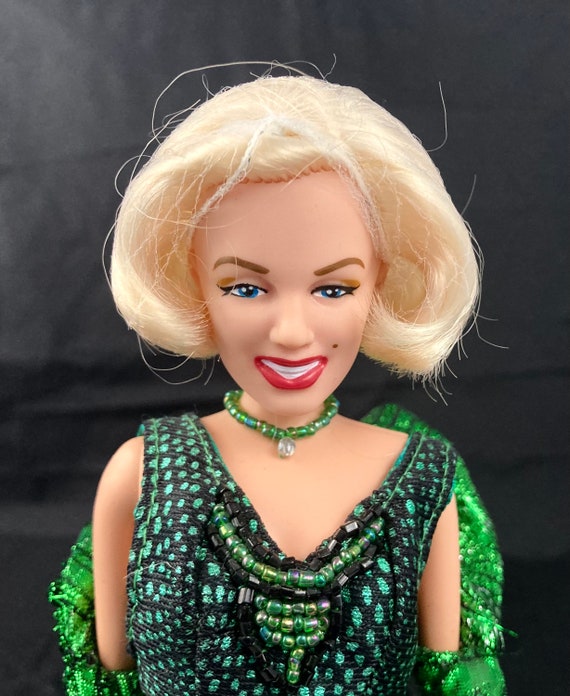 Marilyn monroe collector series dolls sale