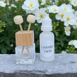 Mini Car Vent Clip Aromatherapy Diffuser, Essential Oil Freshener for Auto, Refillable Travel Car Scent Clip, Car Accessory Freshie Gift