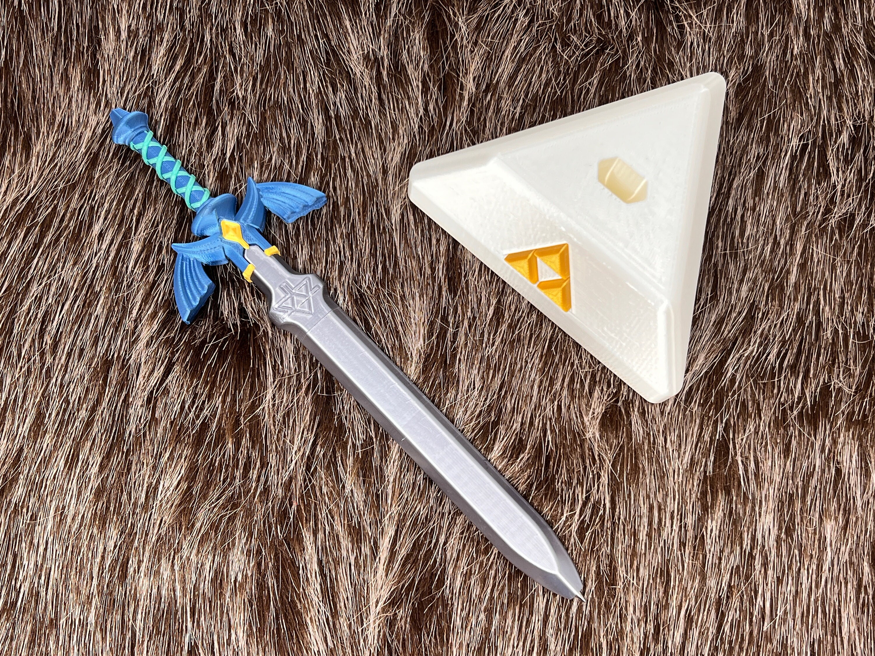 The Legend of Zelda ⁂ Master Sword Pen and Stand ⁂ High Quality