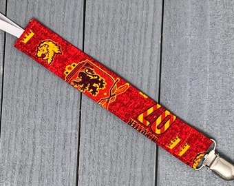 Harry Potter Pacifier Clip / Gryffindor / Universal Fabric Binky Holder