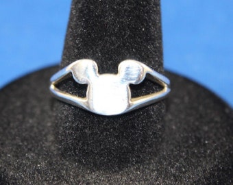Sterling Silver Mickey Mouse Ring, Marked Disney inside band, 925 Sterling Silver, 2.5 grams, Size 8