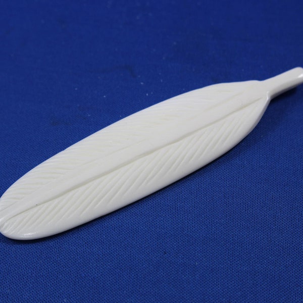 Carved Bone Feather Pendant, Large 5", Bone comes from Oxen / Water Buffalo, Native American Style Jewelry Supply - BP36