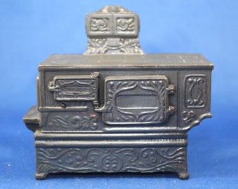 Vintage Stove Metal Coin Bank, Figural Promotional Bank for New Accounts, Banthrico Inc Chicago ILL, Home Federal Savings