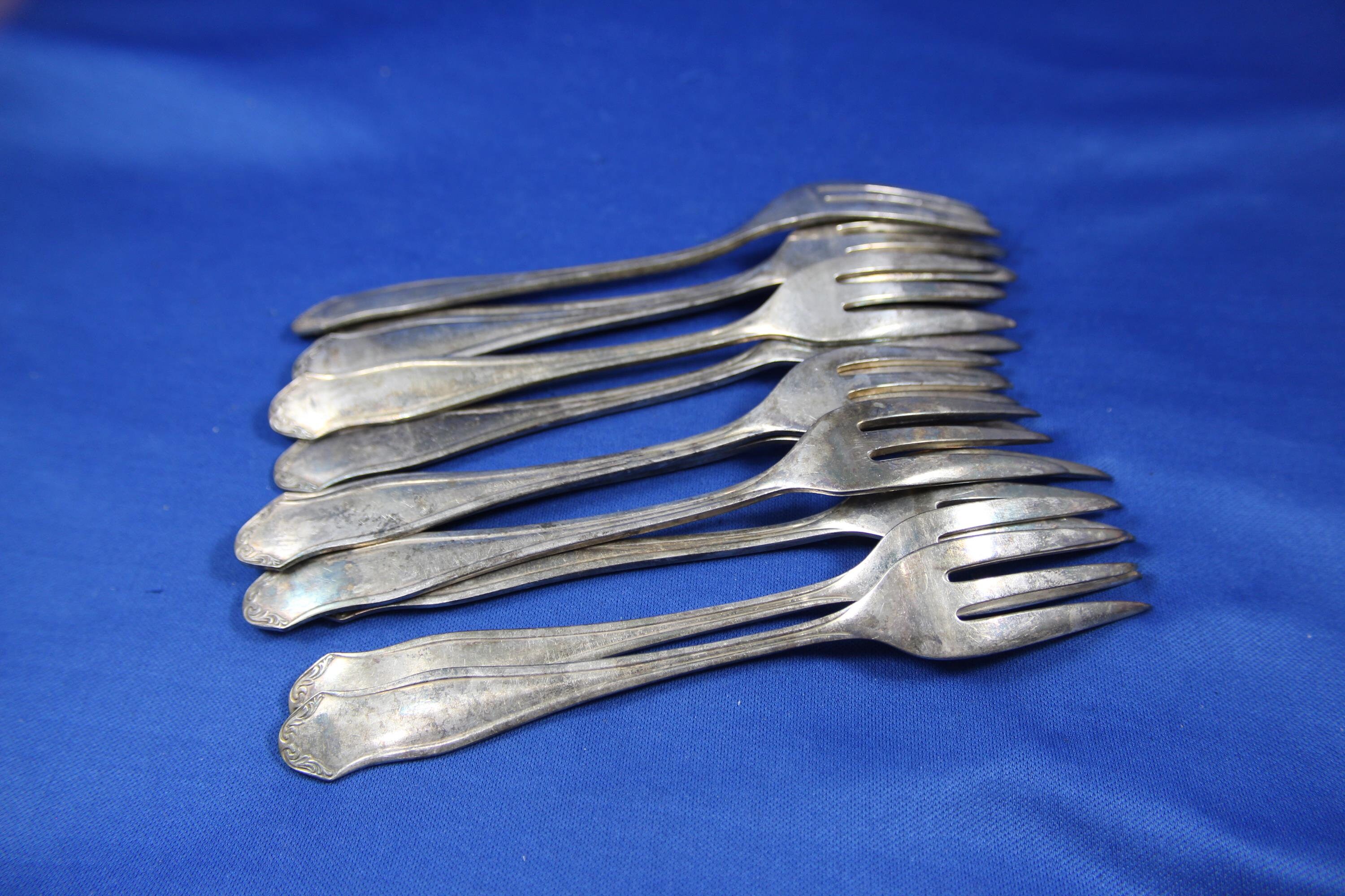 アンティーク・WMF 激レア ナイフレスト 廃盤 6個セット 球体 純銀プレート アンティーク・WMF 激レア ナイフレスト 廃盤 6個セット 球体 純銀プレート