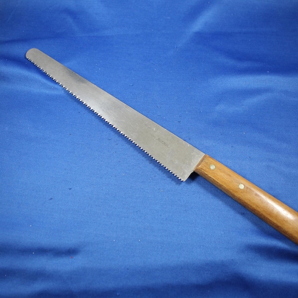 Large Imperial Bread Knife by MoorMans, Stainless Steel Serrated edge kitchen knife