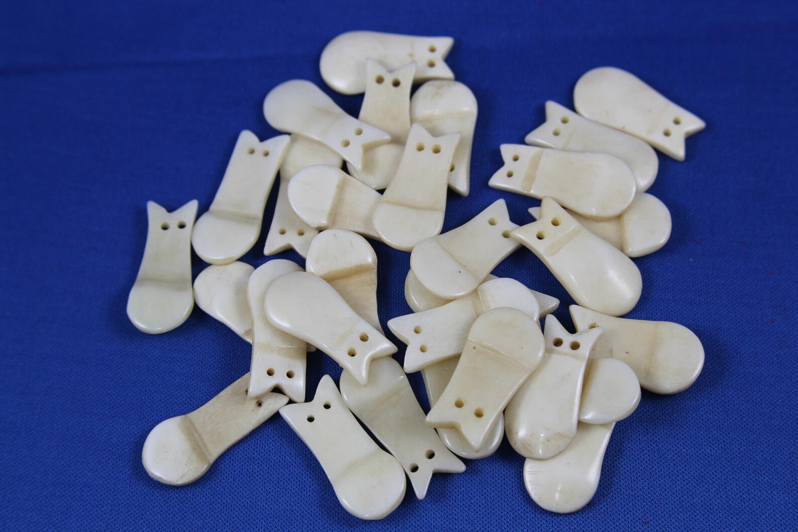 Carved Bone Elk Teeth Qty of 10 Replica elk teeth Crow Etsy