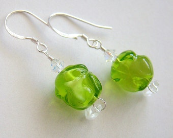 Lime Zest Earrings, Lime Green Czech Glass Earrings, Vintage Czech Glass Silver Earrings, Green Glass Drop Earrings, Vintage Jewelry