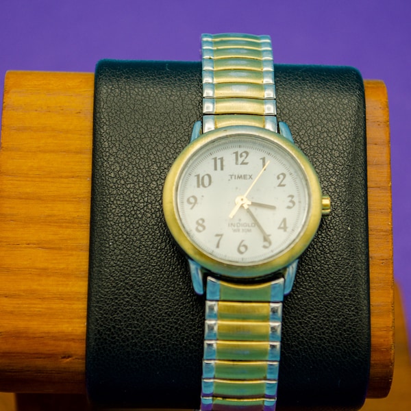 Ladies 2-Tone Silver & Gold Vintage Timex Wrist Watch