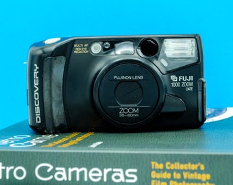 Fuji Discovery 1000 Zoom Date Panorama 35mm Film Camera