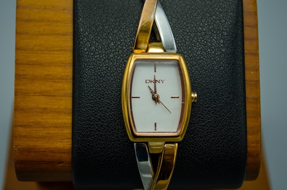 Dkny gold watch clearance womens