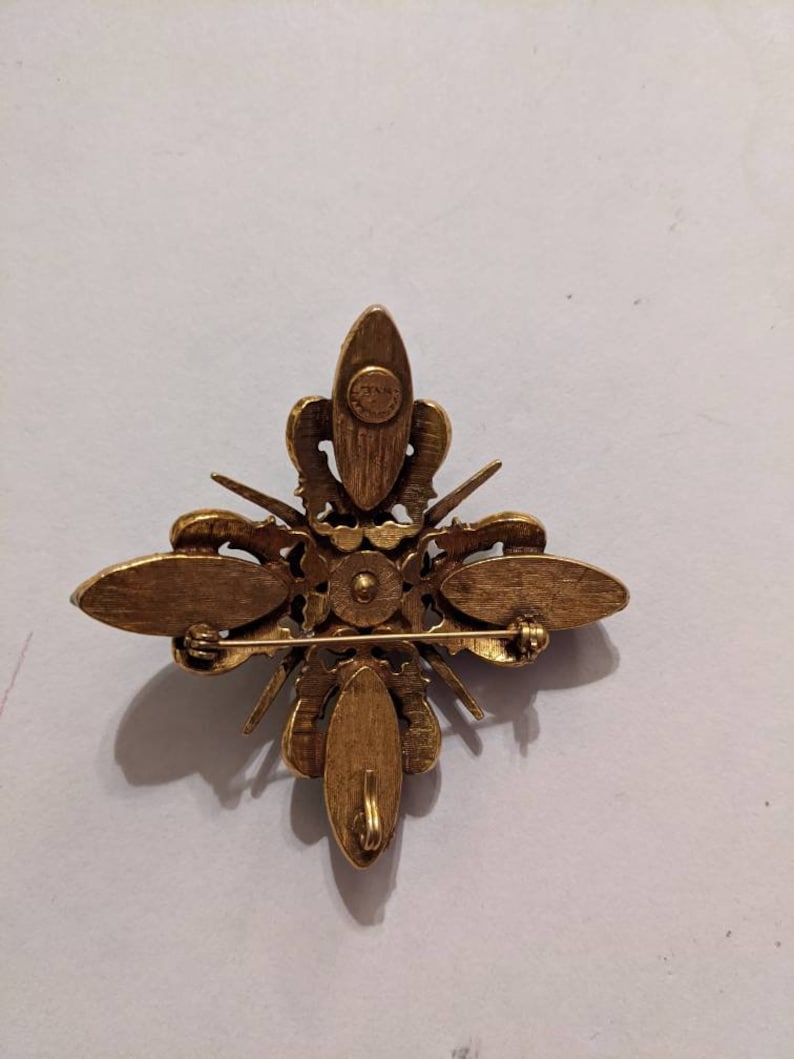 Vintage Accessocraft Brooch Pendant