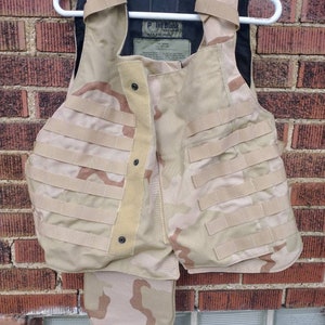 Under armour sale womens camo vest