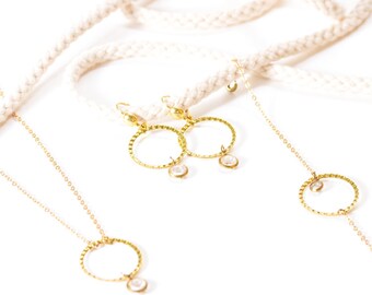 DESTASH circle lace earrings