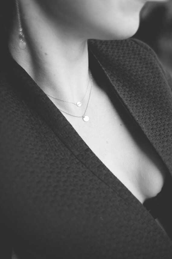 Collier Pampille Petit Disque Délicat Court Ras de Cou avec Fine Chaîne Billes