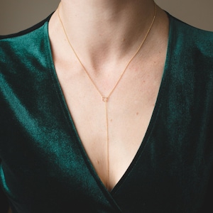 Cube Tie sautoir necklace, fine mesh chain, high quality plating