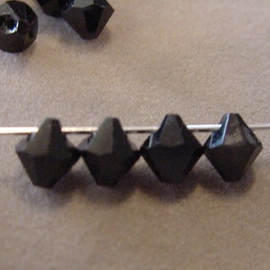 6mm Swarovski Crystal Top Drilled 6328/6301 Crystal Beads Jet/Black Set of 25 pendants