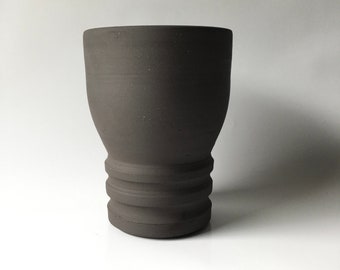 Black vase, matte clay. Ceramic vase. Vase in black sandstone. Pottery vase 13.5 cm. Matte black vase.