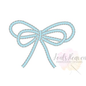 Puede incluir: Un lazo azul claro con puntos blancos, atado en un nudo simple. El lazo está hecho de un material similar a una cuerda y es perfecto para agregar un toque de elegancia a cualquier proyecto.