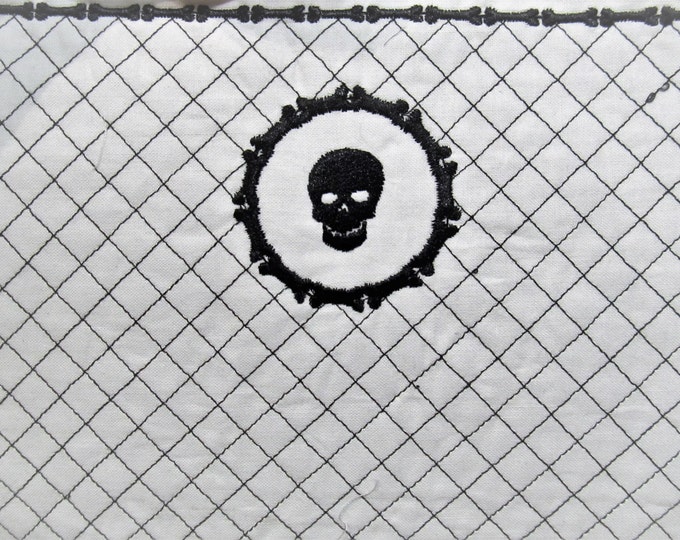 Circle Shape skull crossbones outline silhouette fill stitch machine embroidery designs in assorted sizes skull bones Halloween portrait