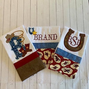 Botas y sombrero de vaquero, rodeo, granjero, lazo, aplique de letra con motivo de pañuelo, letra B, diseño de aplique bordado a máquina 5x7