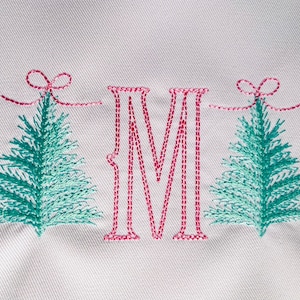 Árvore de Natal para bebê com laço e ponto leve Fonte monograma A-Z Conjunto de Natal desenhos de bordado à máquina linda ideia de presente personalizado
