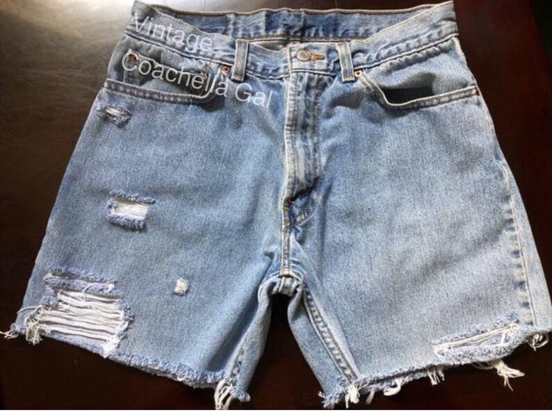 vintage distressed levi shorts