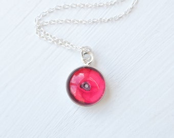 August birth flower necklace in sterling silver - Dainty Poppy pendant - Floral nature jewellery - Personalised jewellery