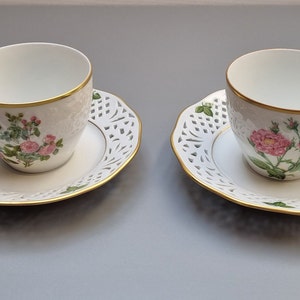 Vintage cups and saucers, tea cup and saucer