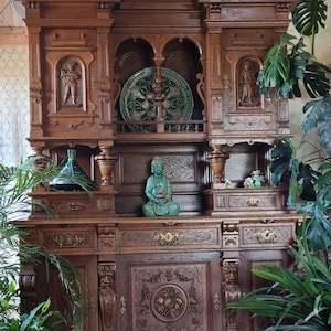 A. Strandberg Old oak buffet 1900, wood carvings, the work of a Swedish carpenter . A unique piece of furniture. drawers and doors working.
