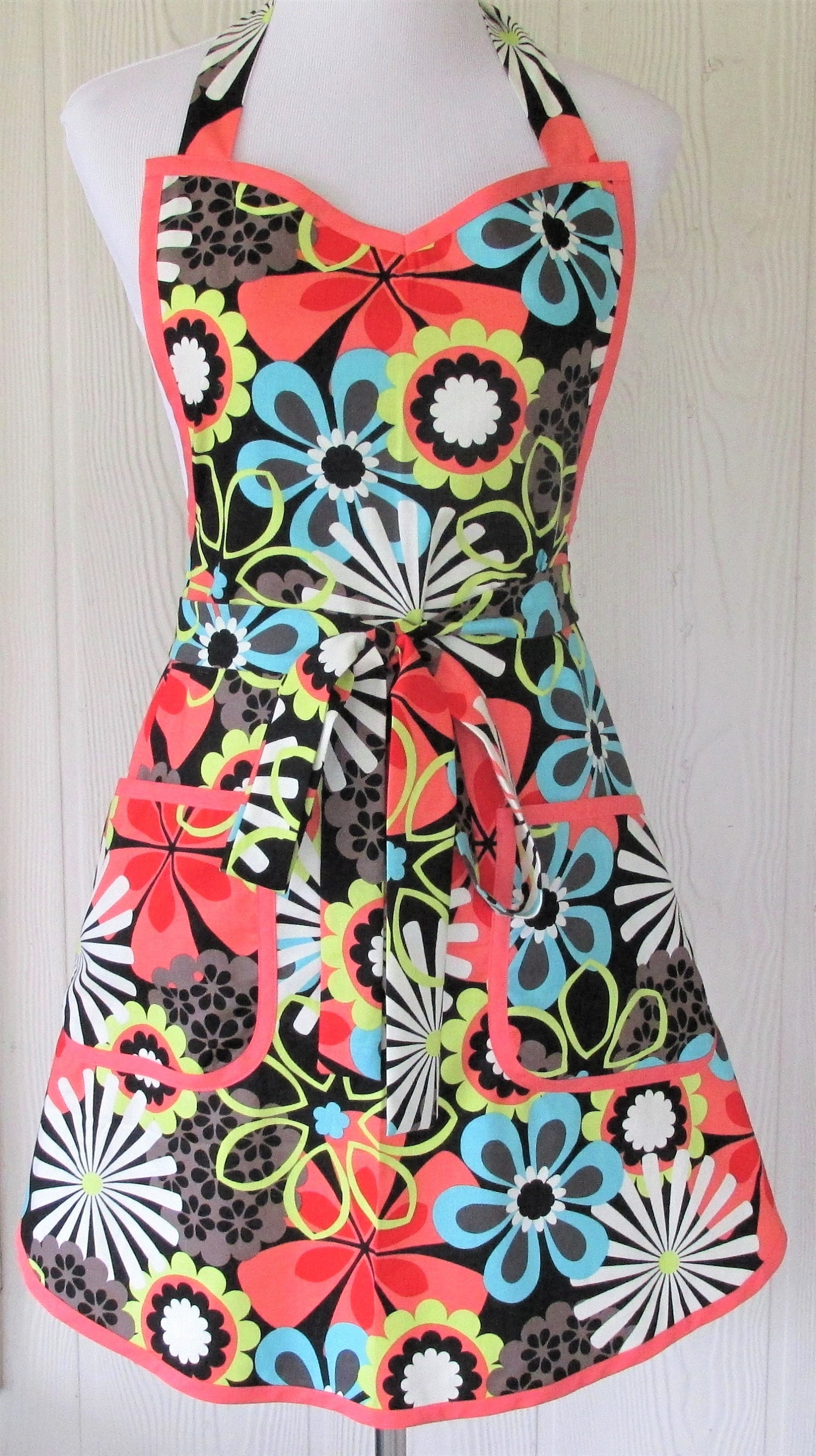 Retro Style Apron 50s Floral Apron Coral Vintage Inspired Etsy