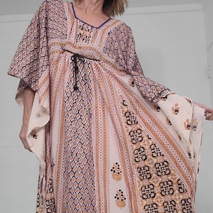 Vintage 70s Block Print Caftan, Block Print Kaftan, Vintage Cotton Maxi Kaftan, Batwing Indian Kaftan, Resort Wear, Rare Kaftan