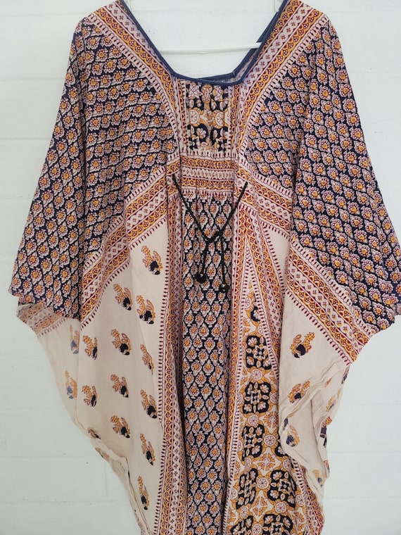 Vintage 70s Block Print Cotton Kaftan: Batwing Ma… - image 5