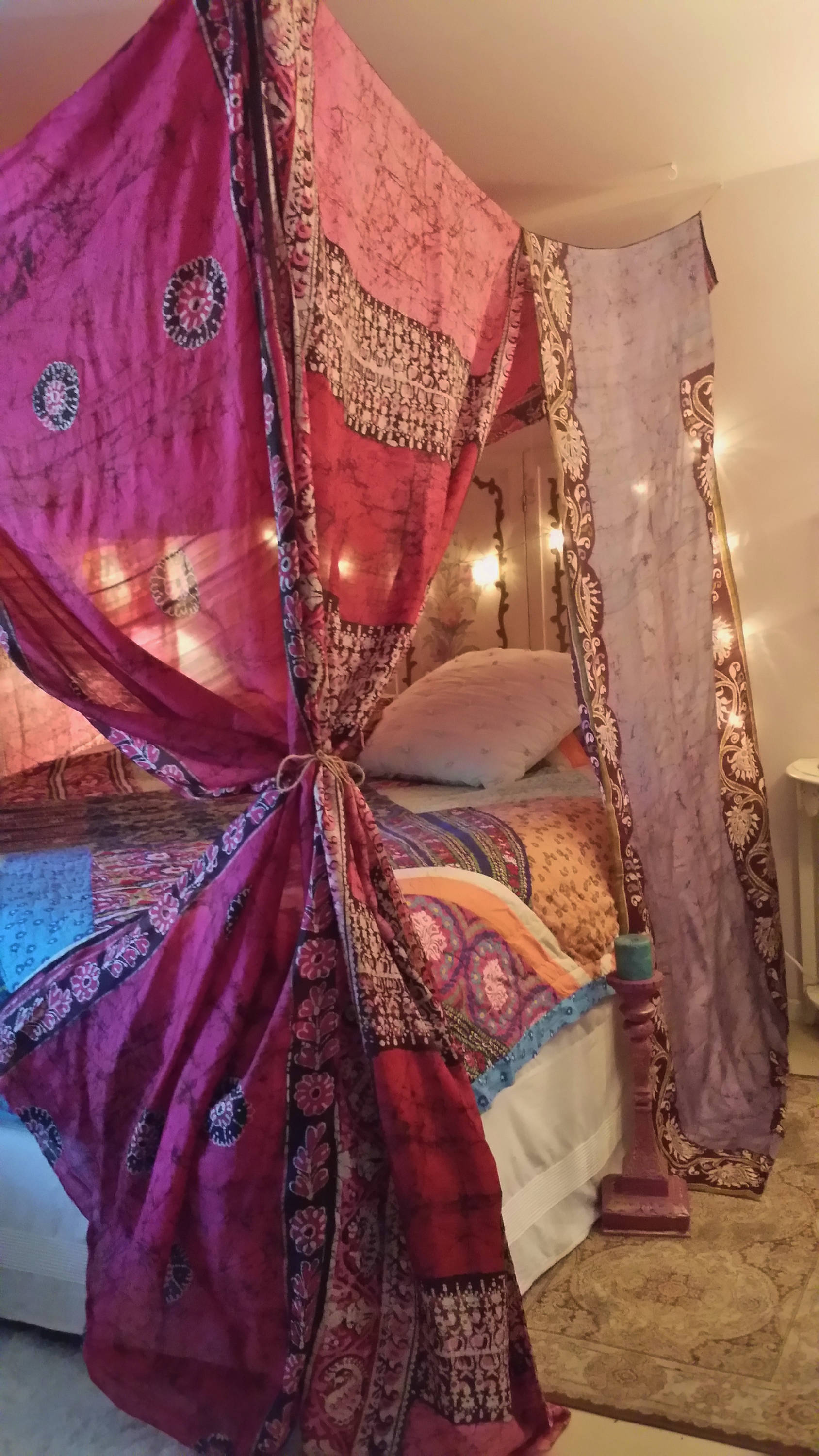 Canopy Bed Tapestry - Etsy