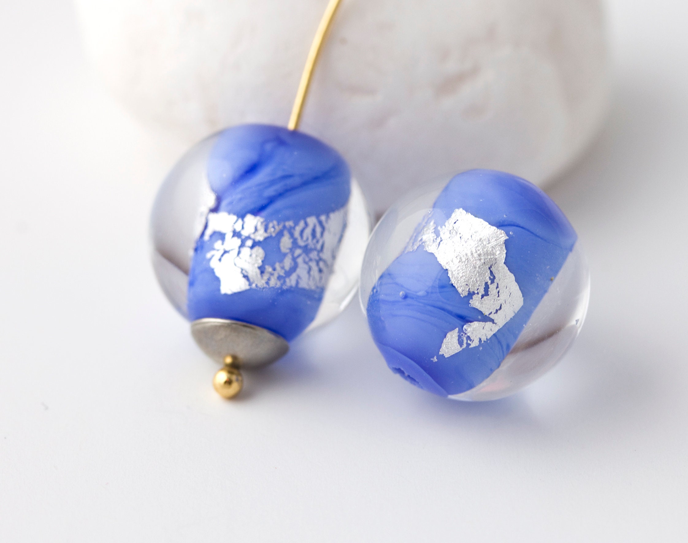 Blaue und silberne Lampwork Glasperlen für Ohrring machen. | Etsy